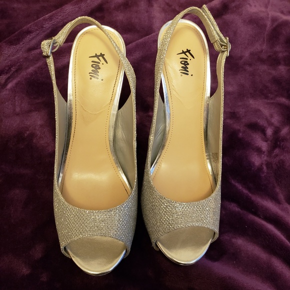 Fioni Sparkly Heels - Picture 5 of 7